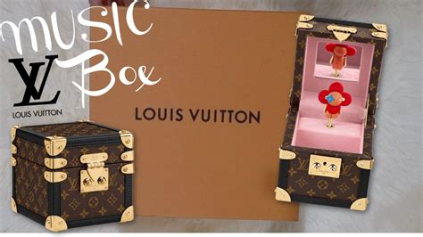 louis vuitton song by mexican.